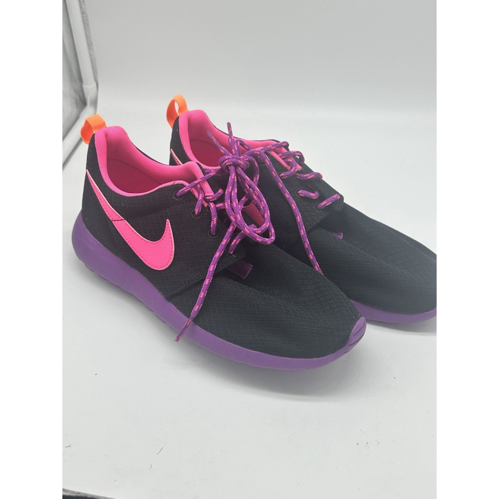 Nike Roshe One GS Black Pink Purple Youth 8‎ Women 9.5 Sneakers No Box